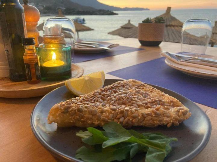 Molos Beach Rooms Kíssamos Eksteriør billede
