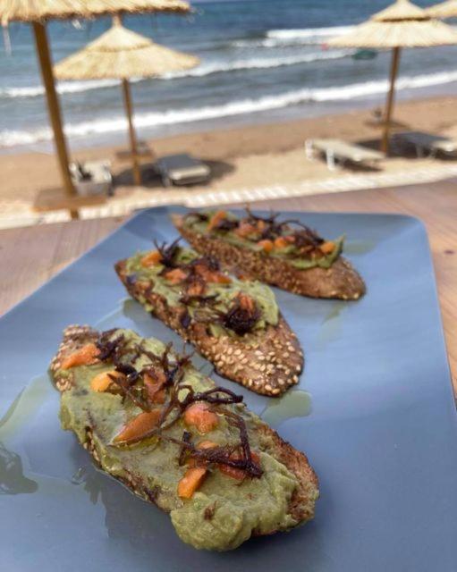 Molos Beach Rooms Kíssamos Eksteriør billede