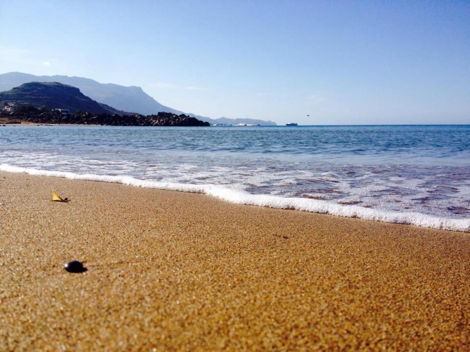 Molos Beach Rooms Kíssamos Eksteriør billede